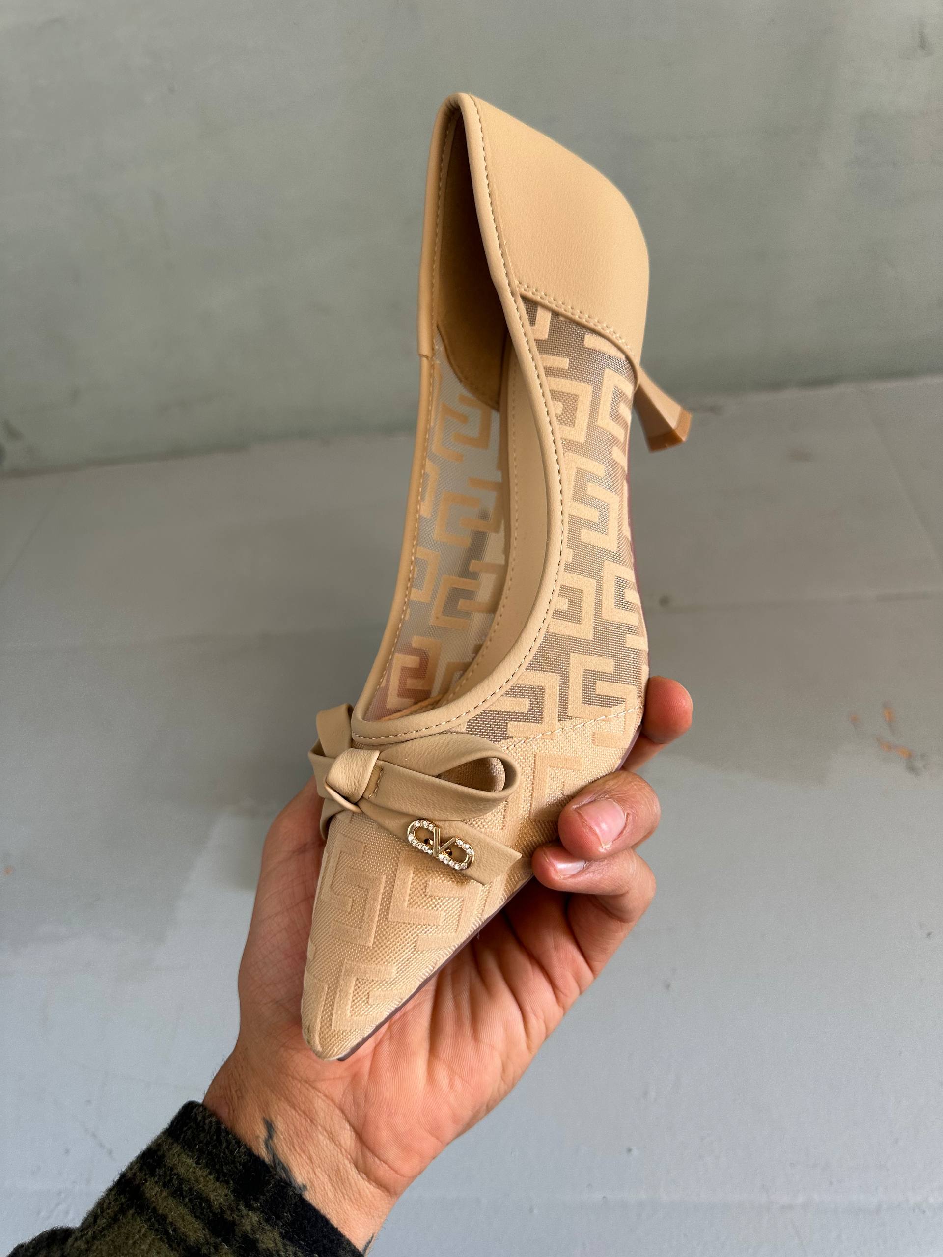 Women's formal shoes