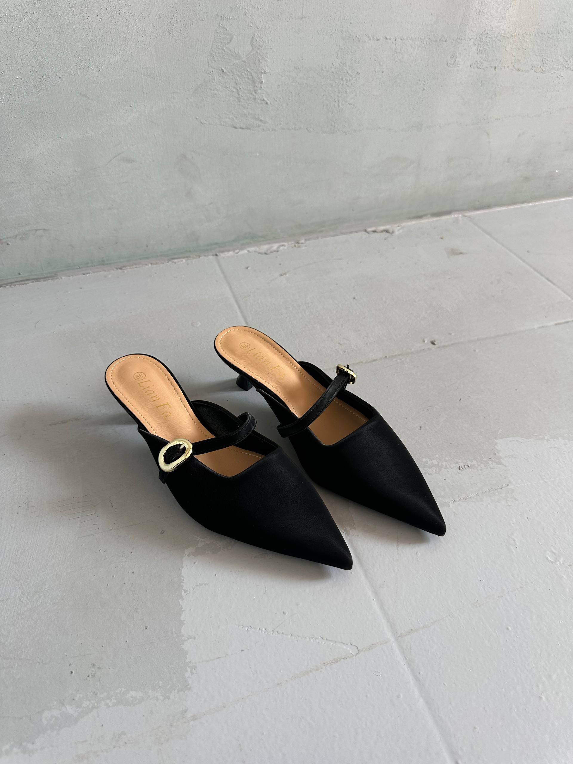 Women's formal shoes