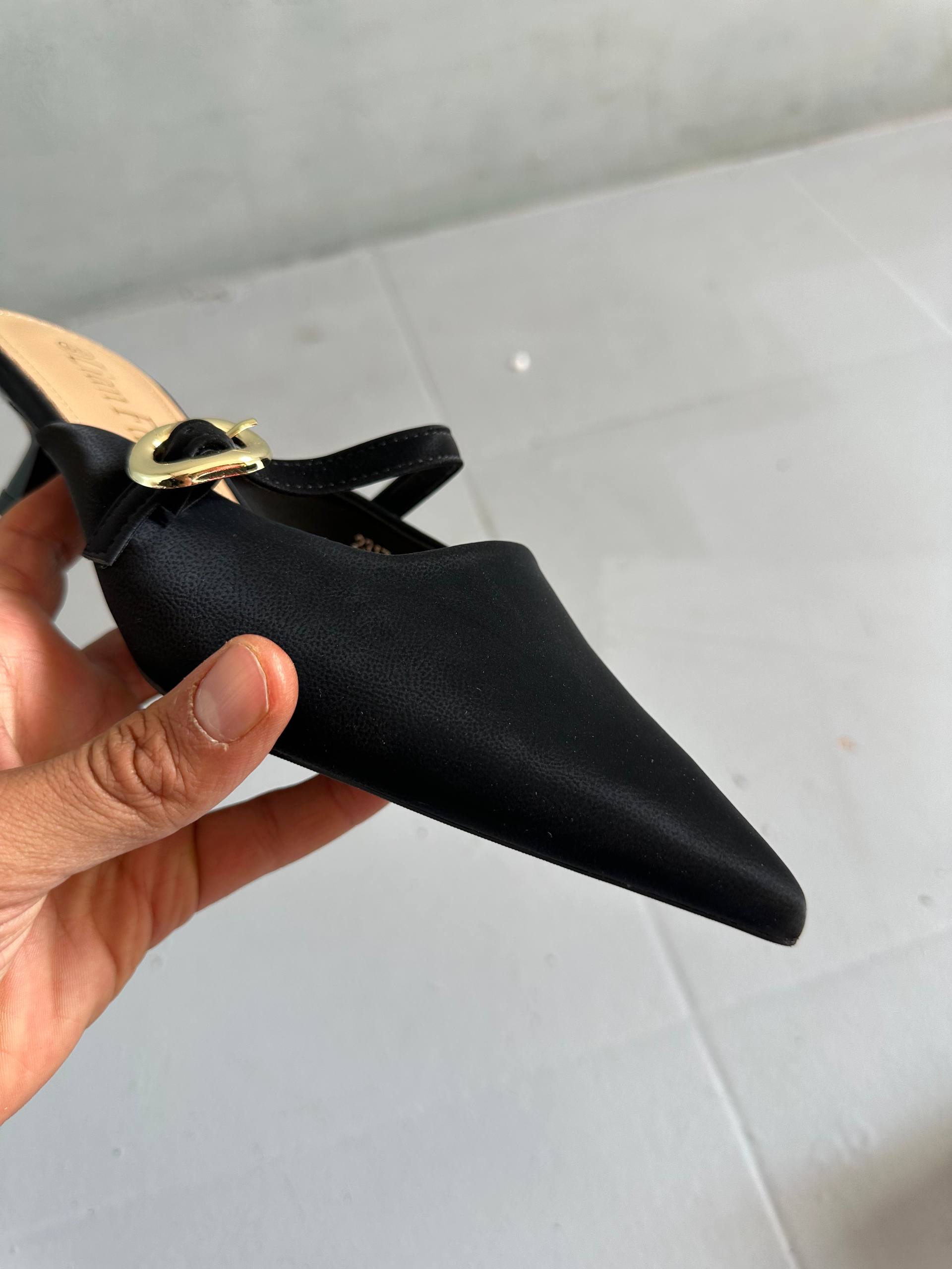 Women's formal shoes