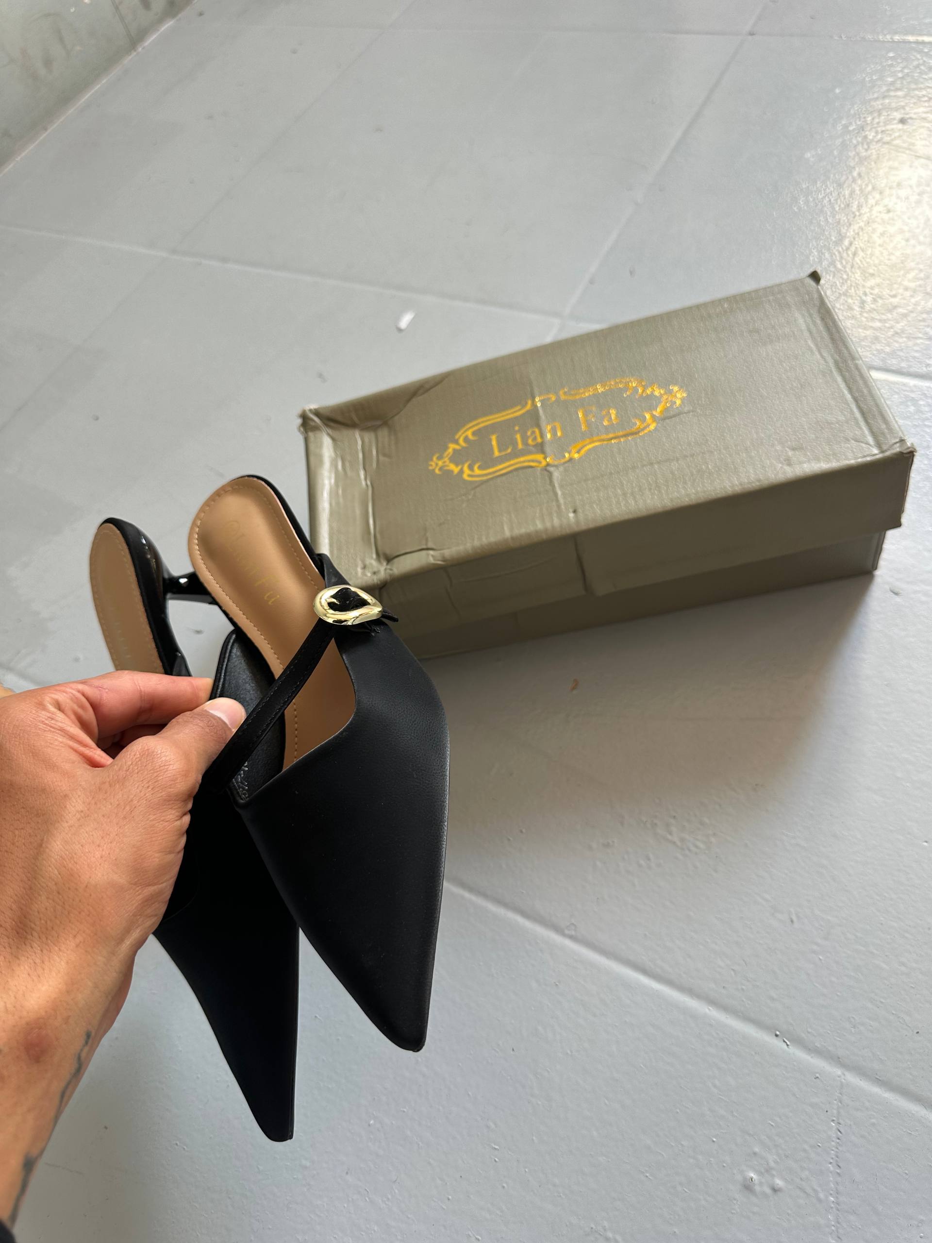 Women's formal shoes