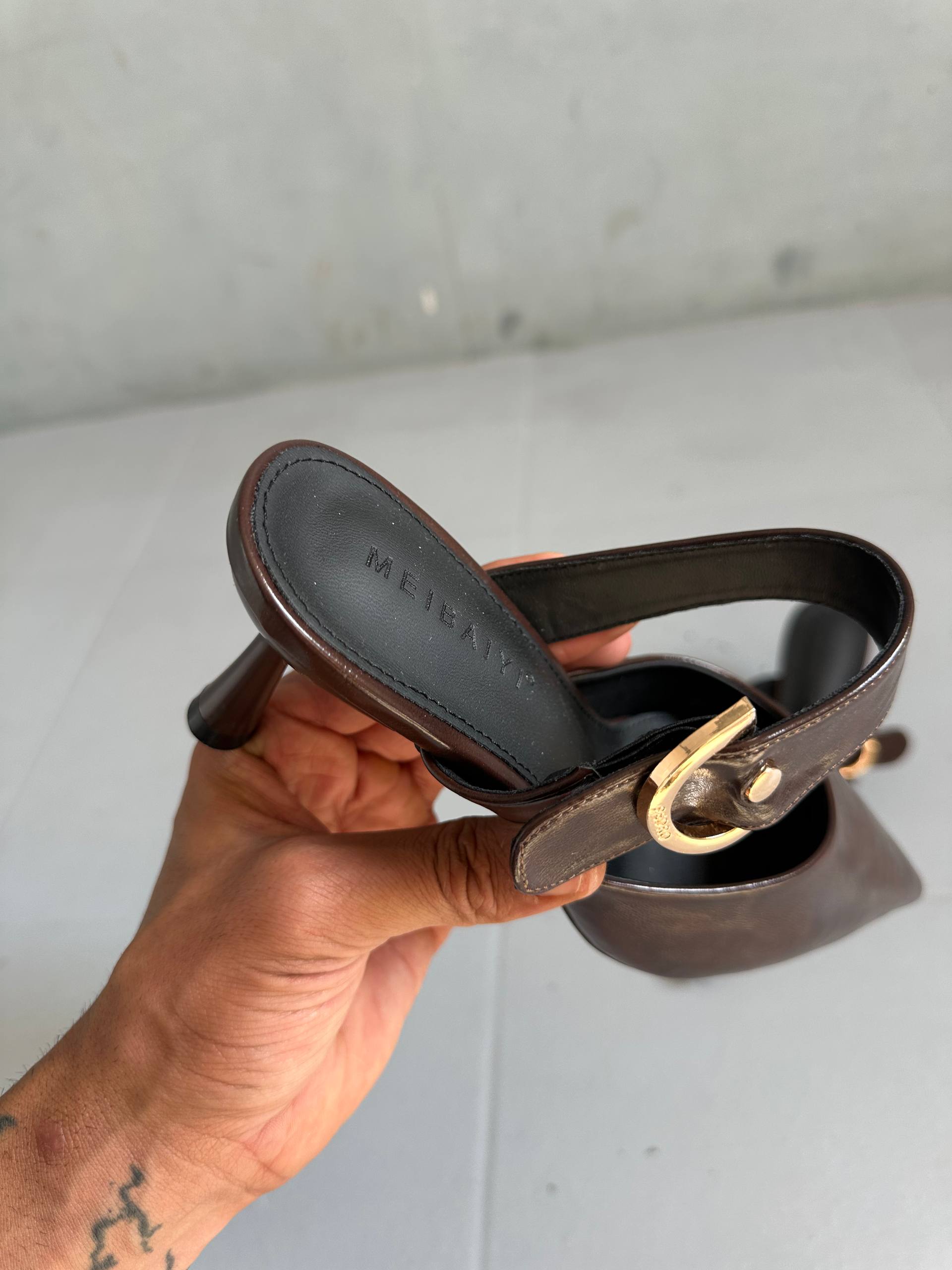 Women's formal shoes