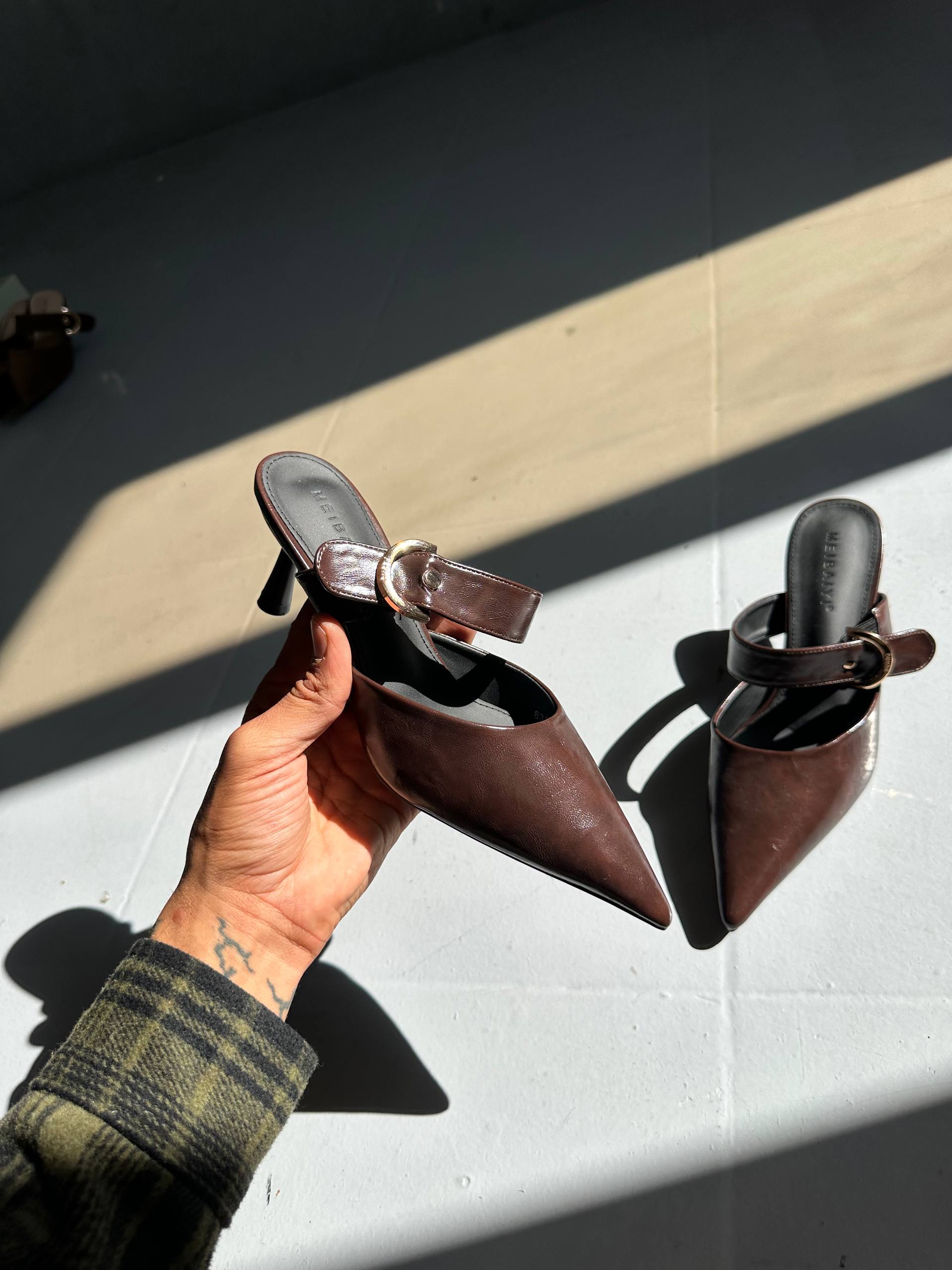 Women's formal shoes