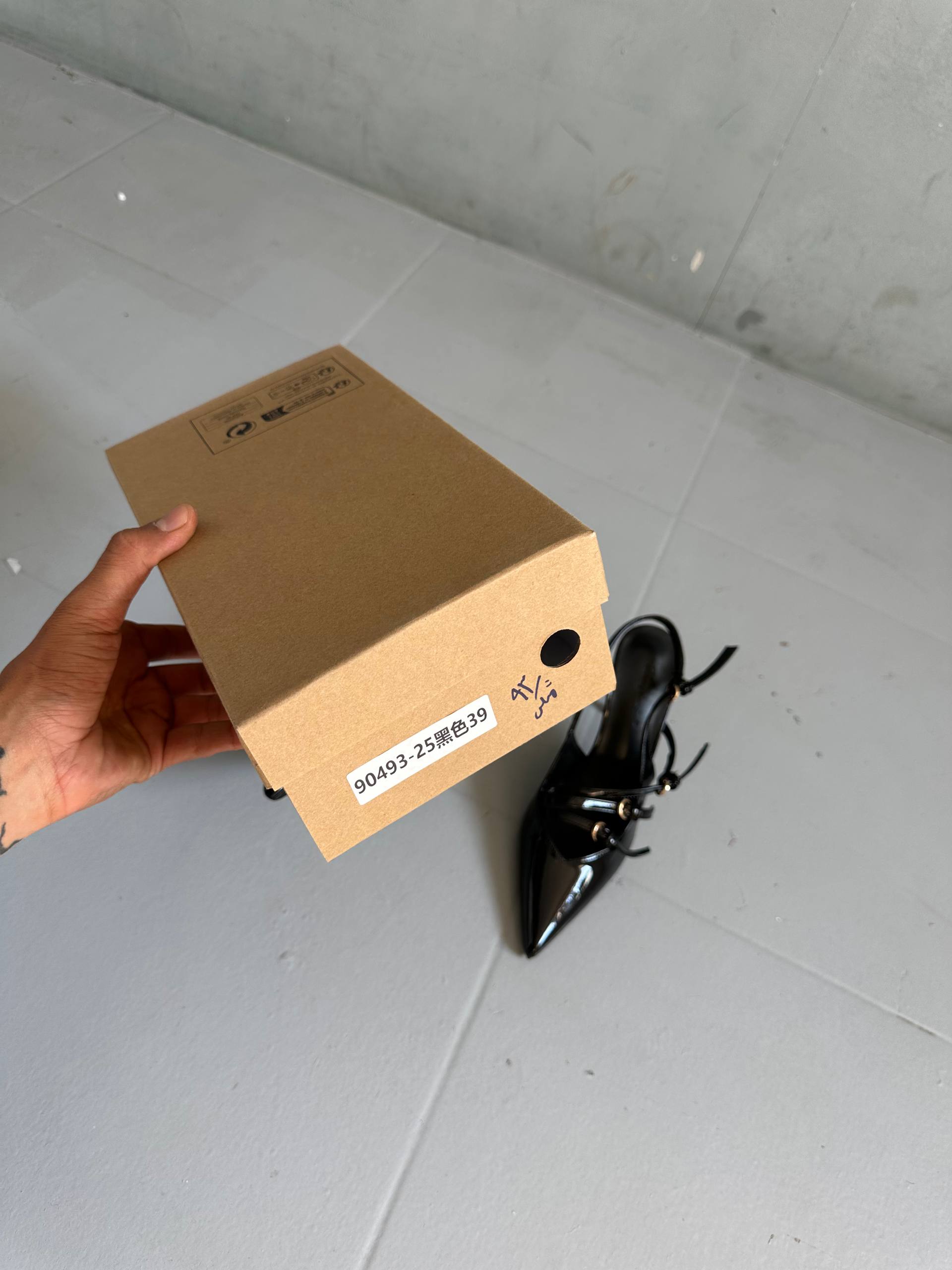 Women's formal shoes