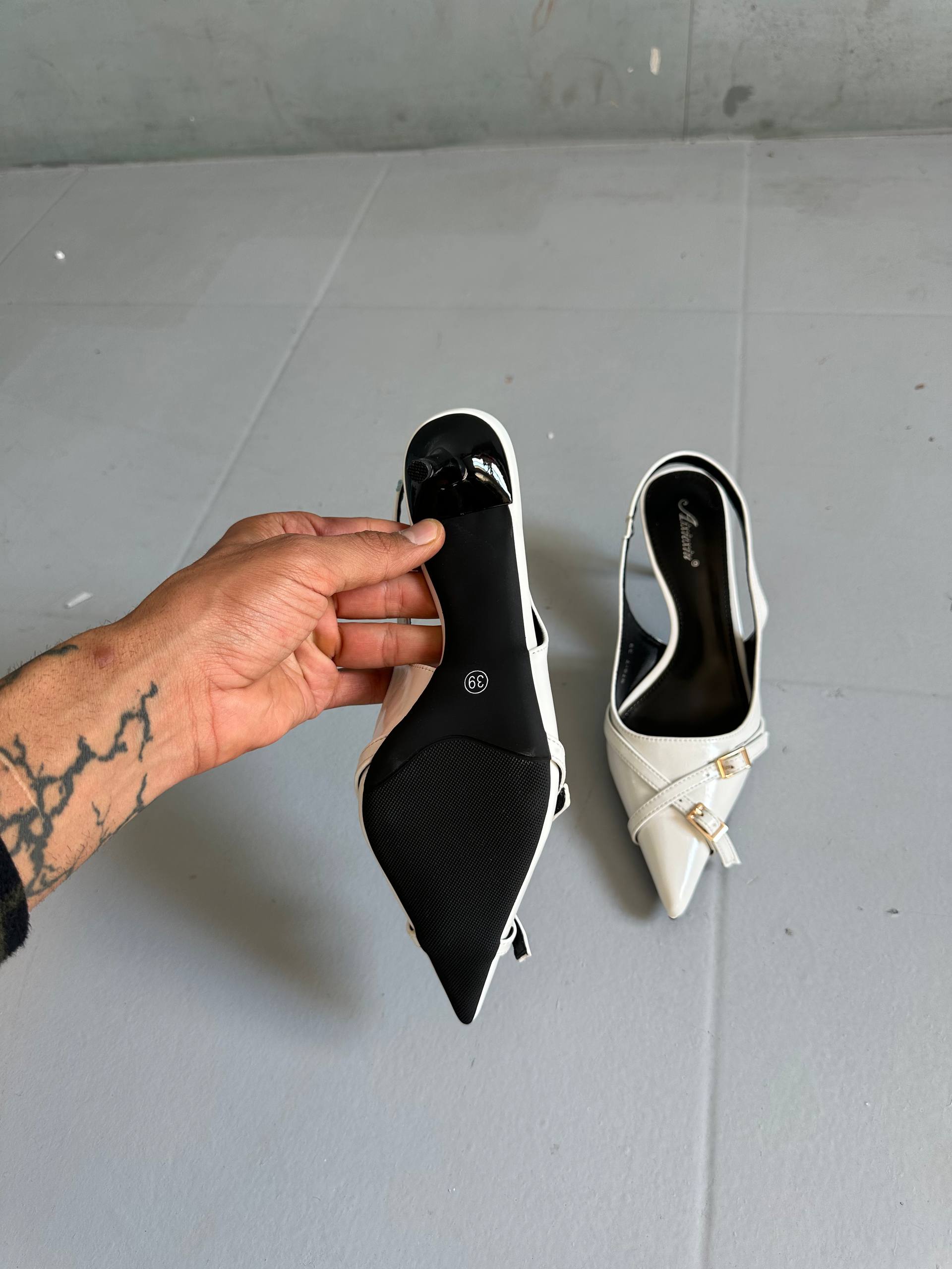 Women's formal shoes