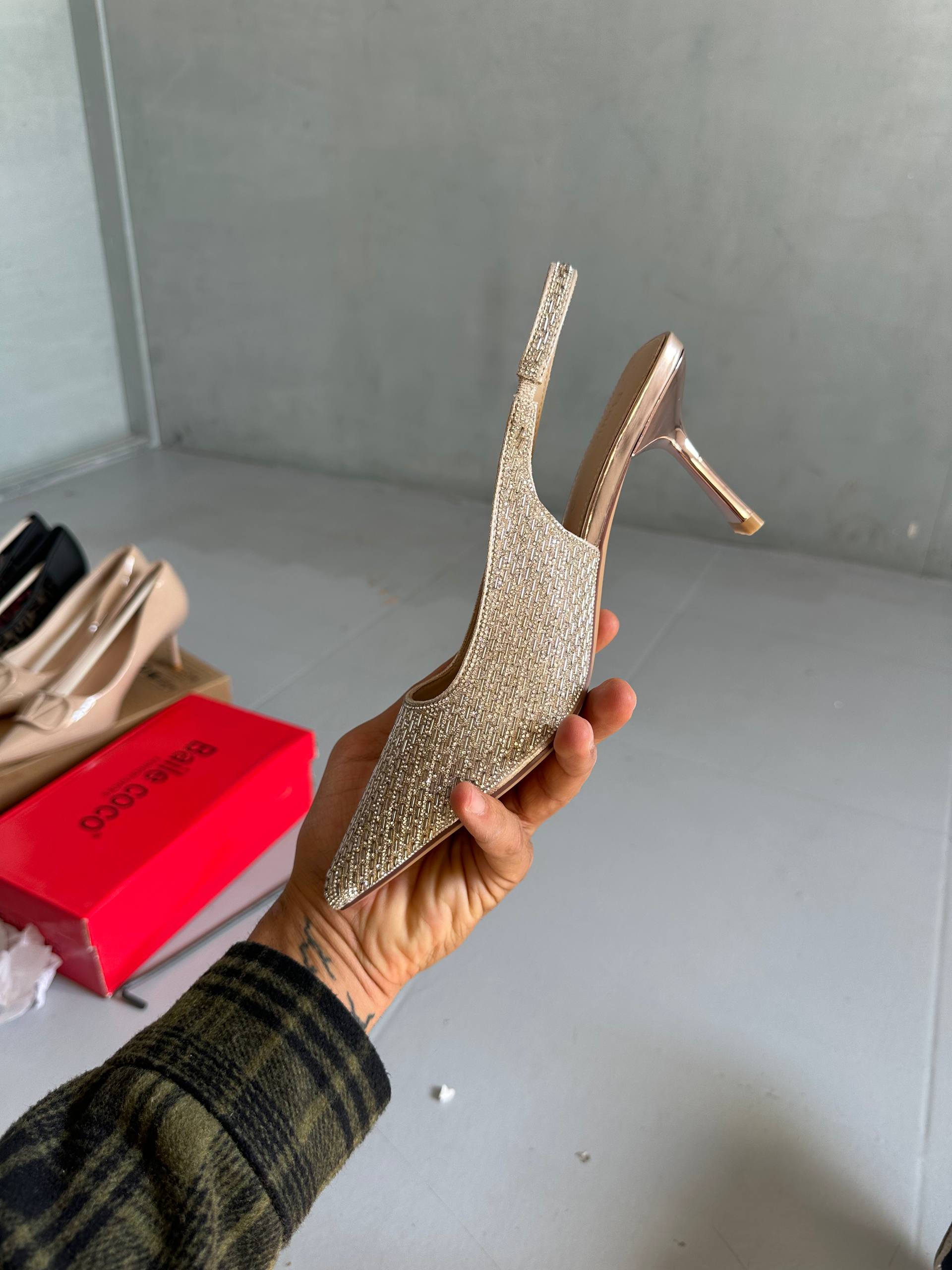 Women's formal shoes