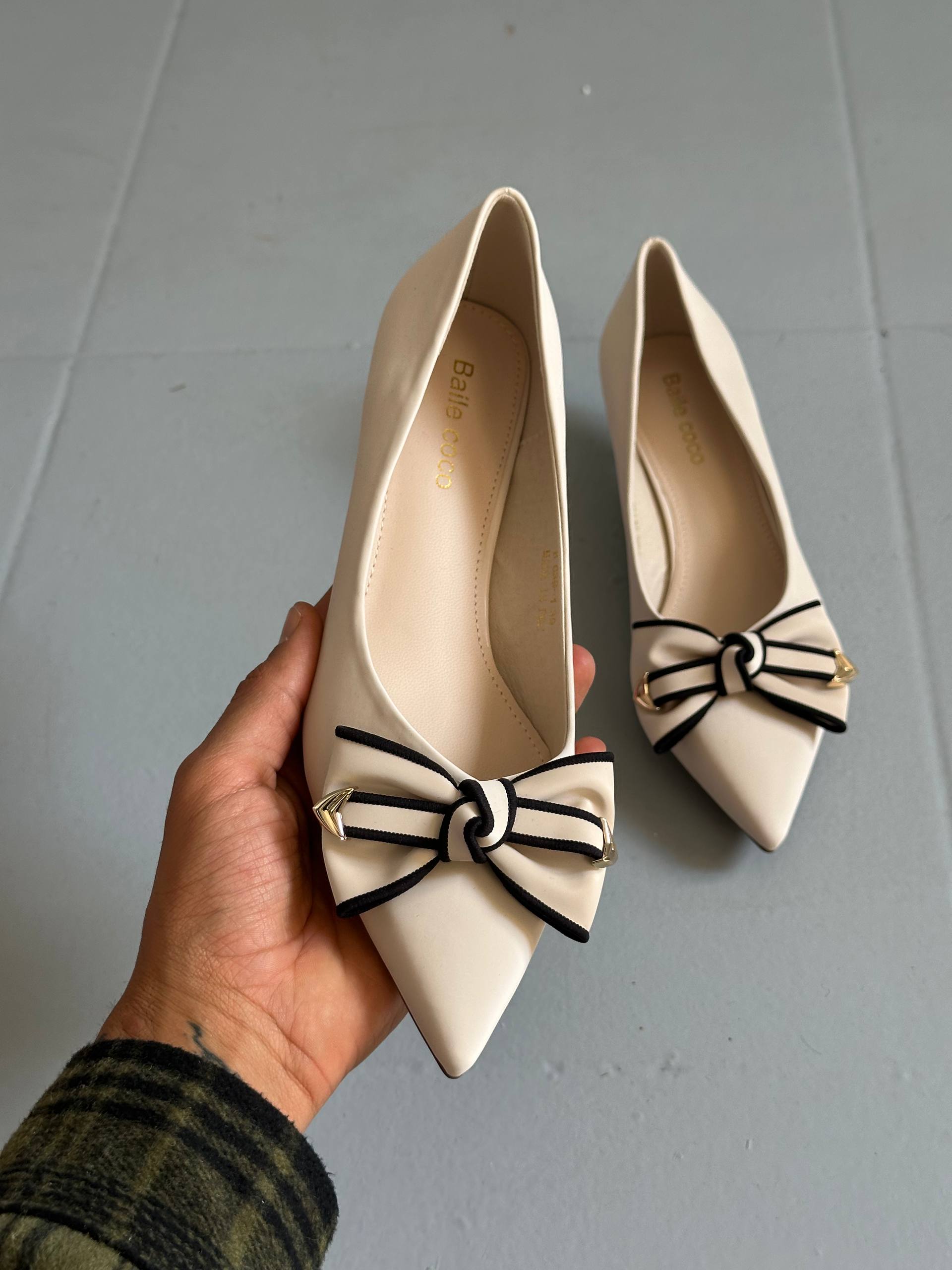Women's formal shoes