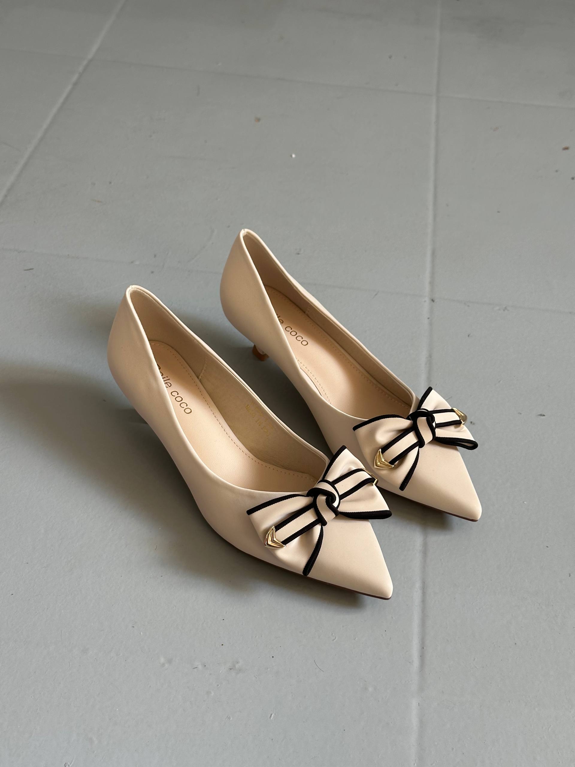 Women's formal shoes