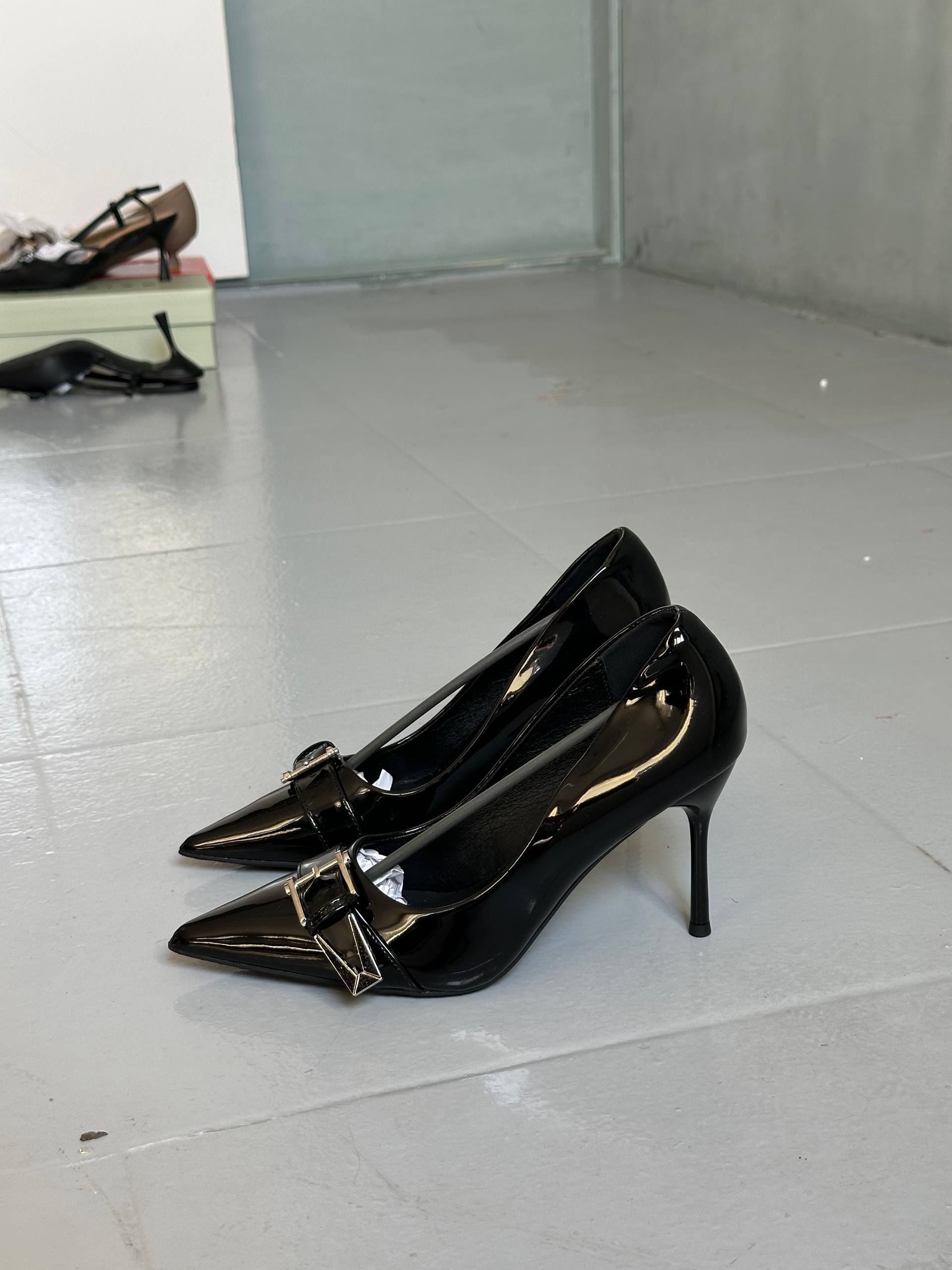 Women's formal shoes