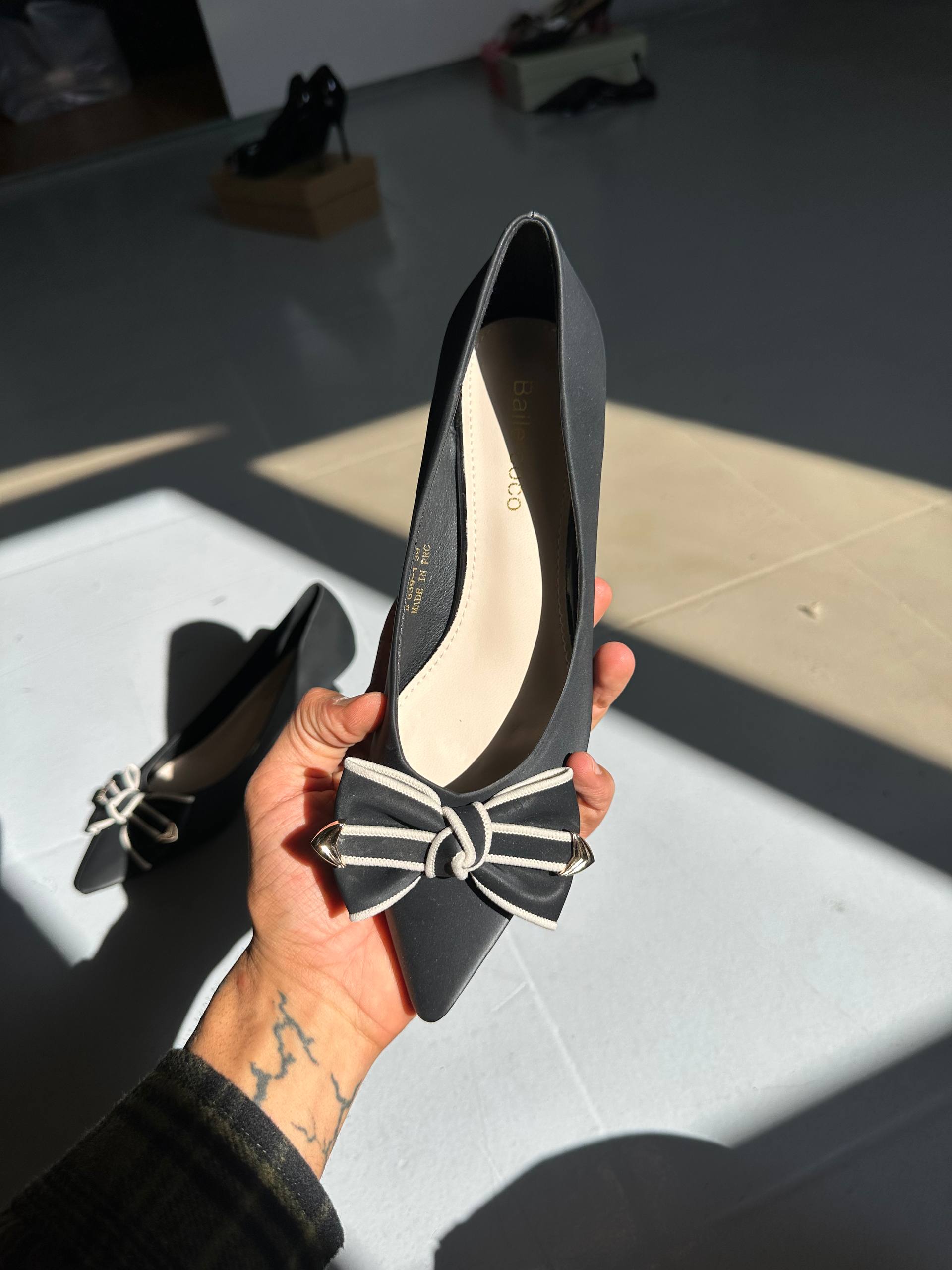 Women's formal shoes