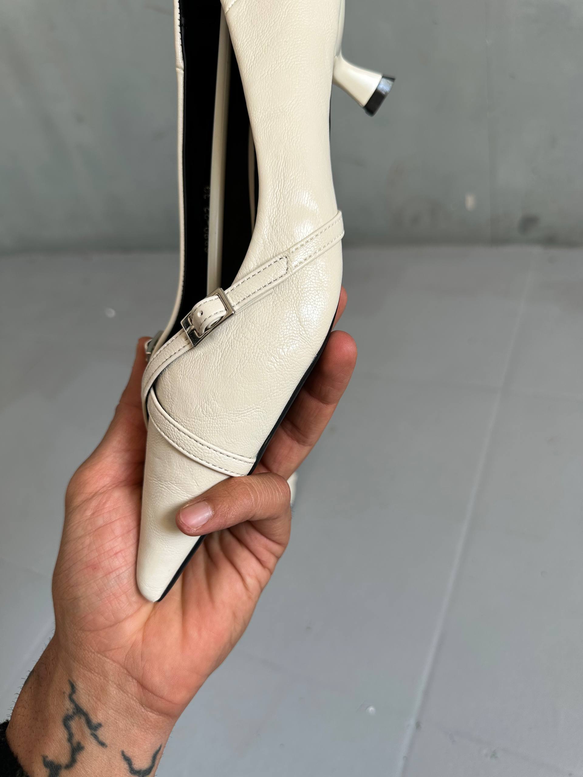 Women's formal shoes