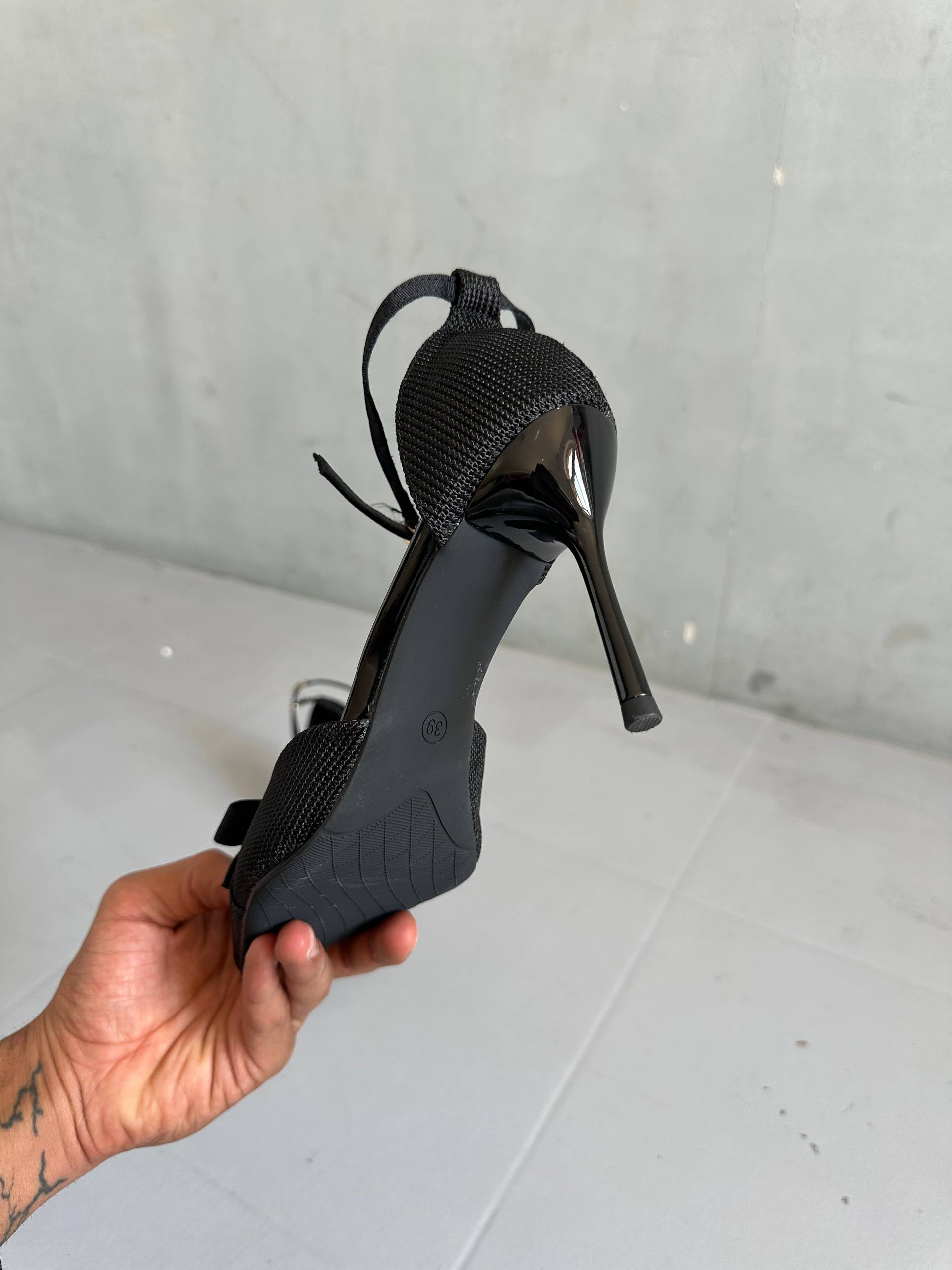 Women's formal shoes