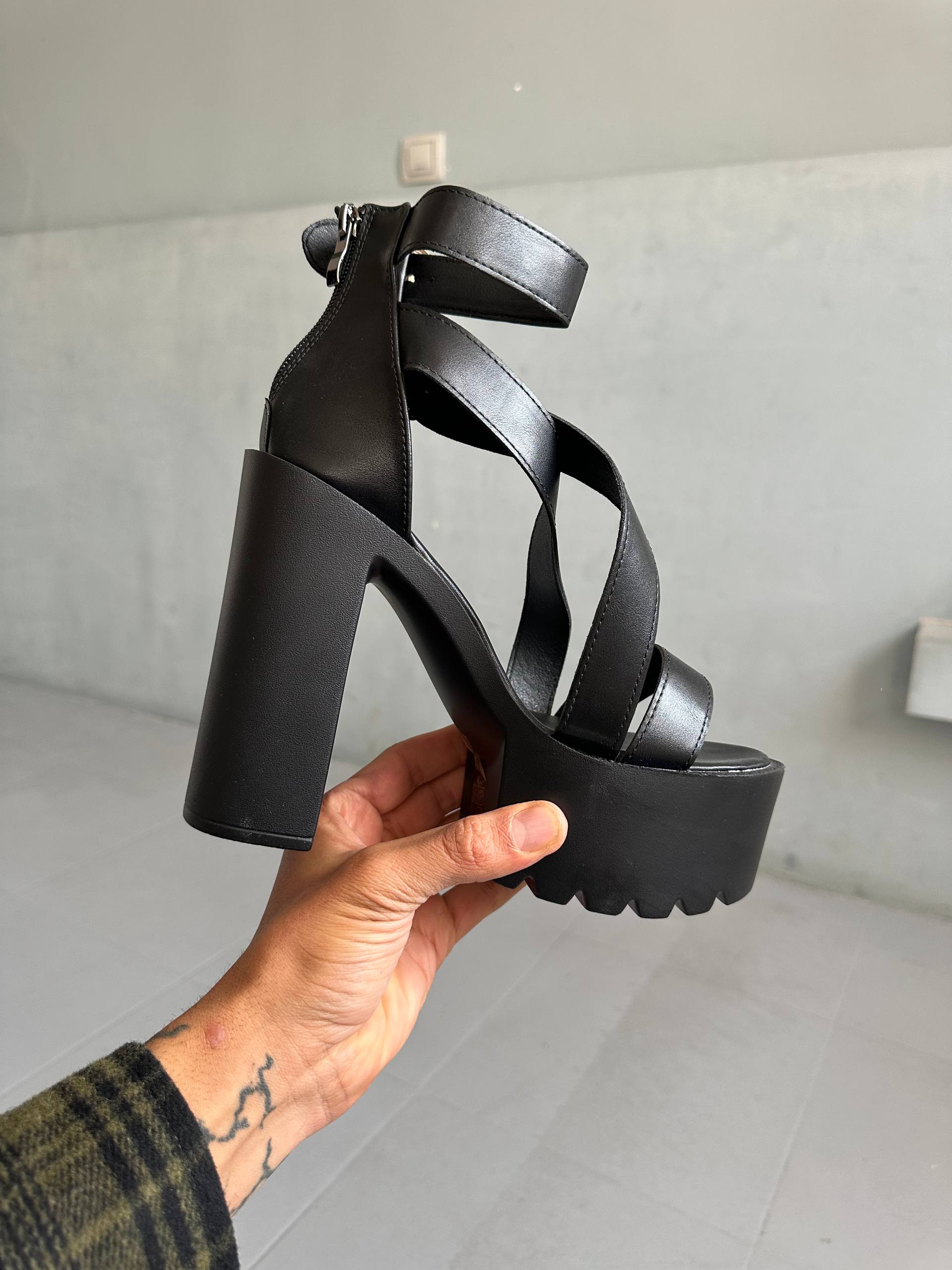 Women's sandals