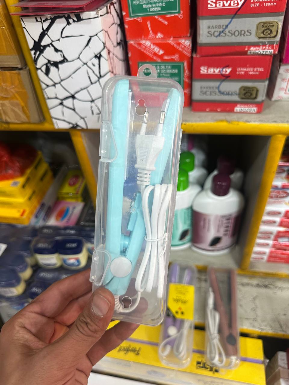 Gold Vatican GV118 hair straightener