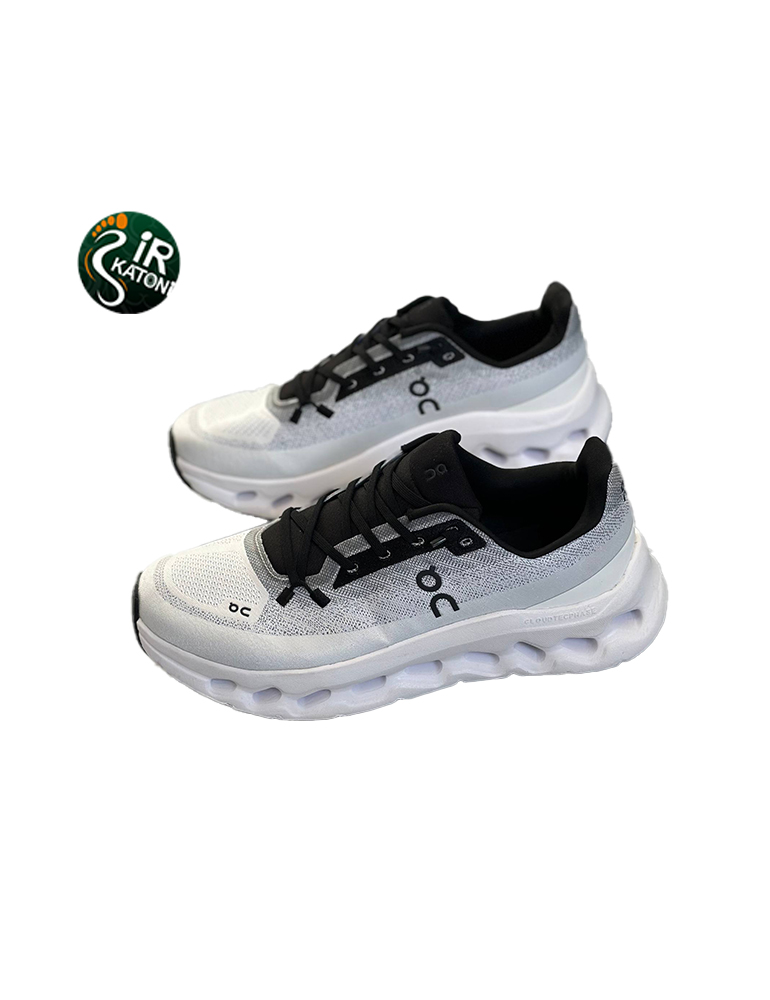 آن رانینگ کلادتیلت 👨🏽‍🦱👱🏻‍♀️