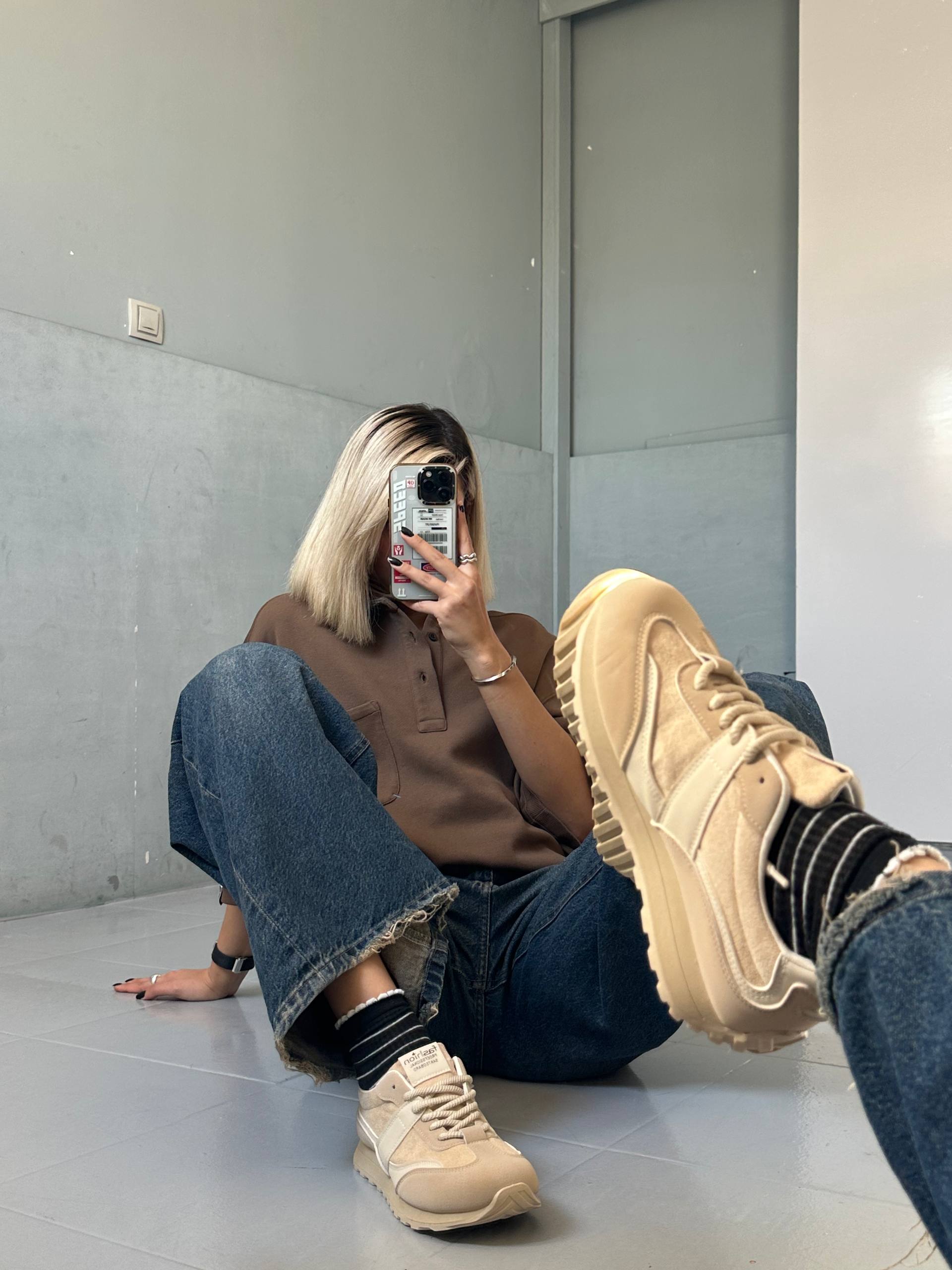 Fashionable sneakers