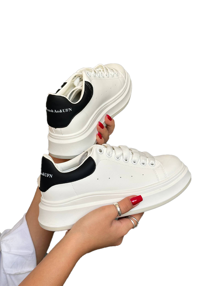 کتونی Min Min  👱🏻‍♀️