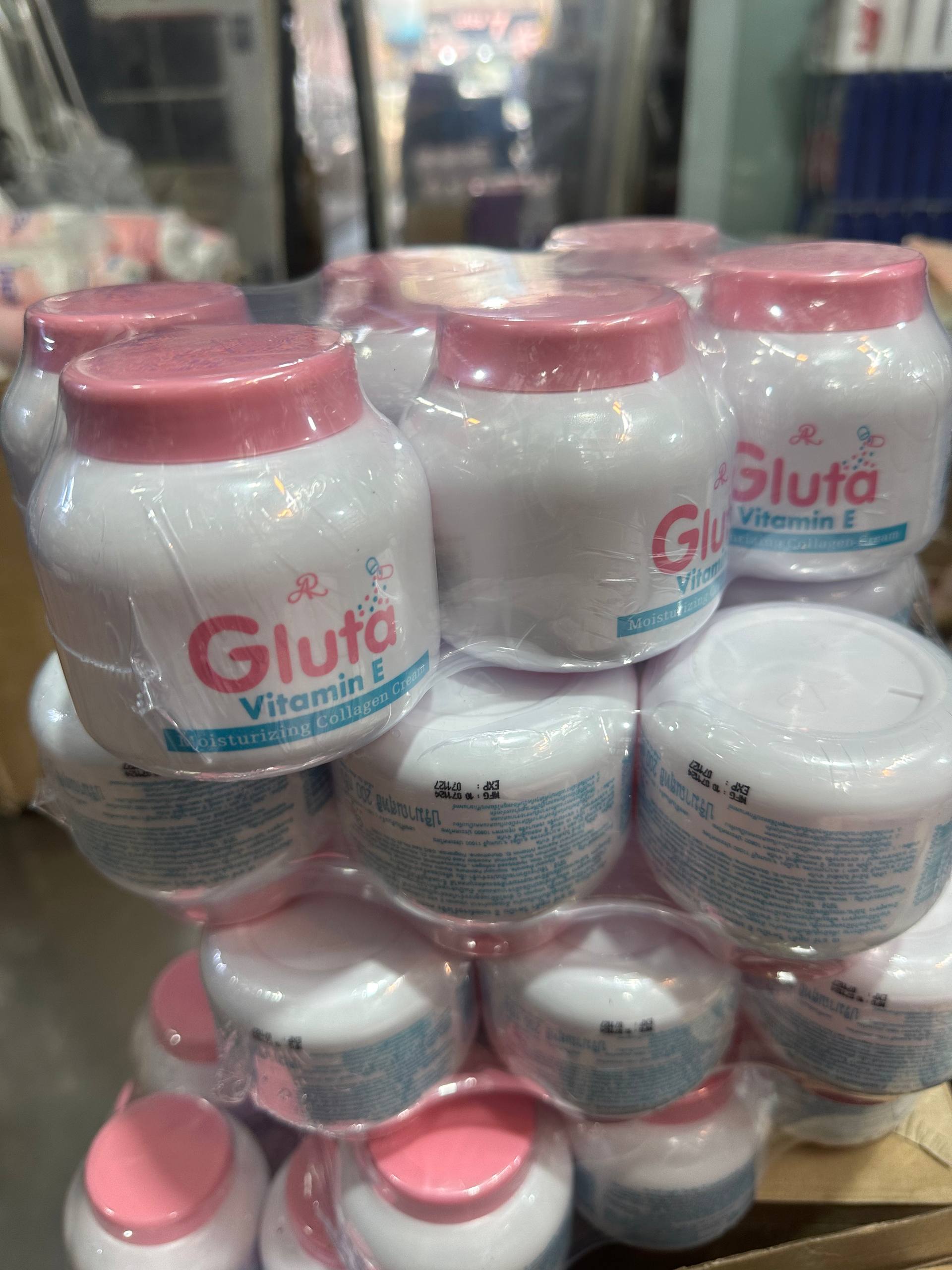 AR Gluta Vitamin E Moisturizing Collagen Cream