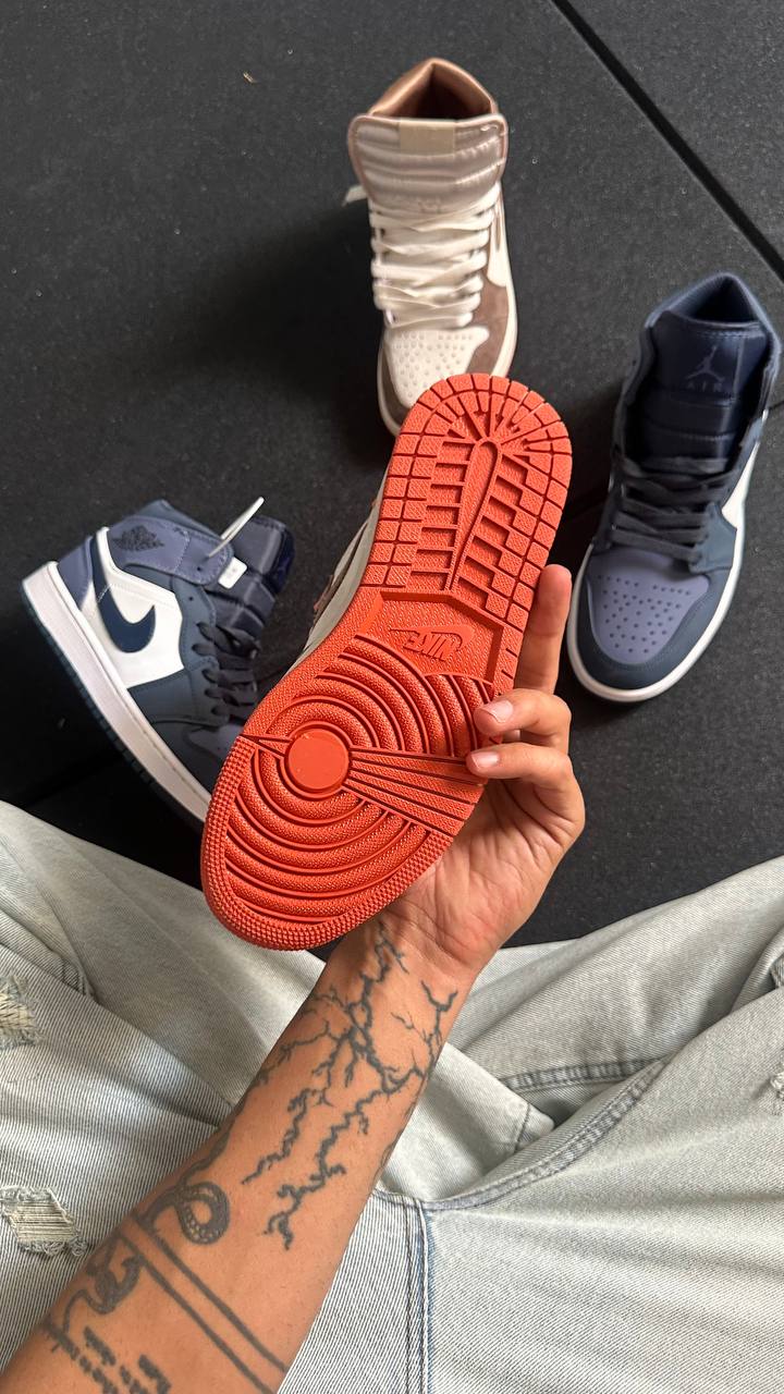 Jordan 1 Retro High OG Dusted Clay