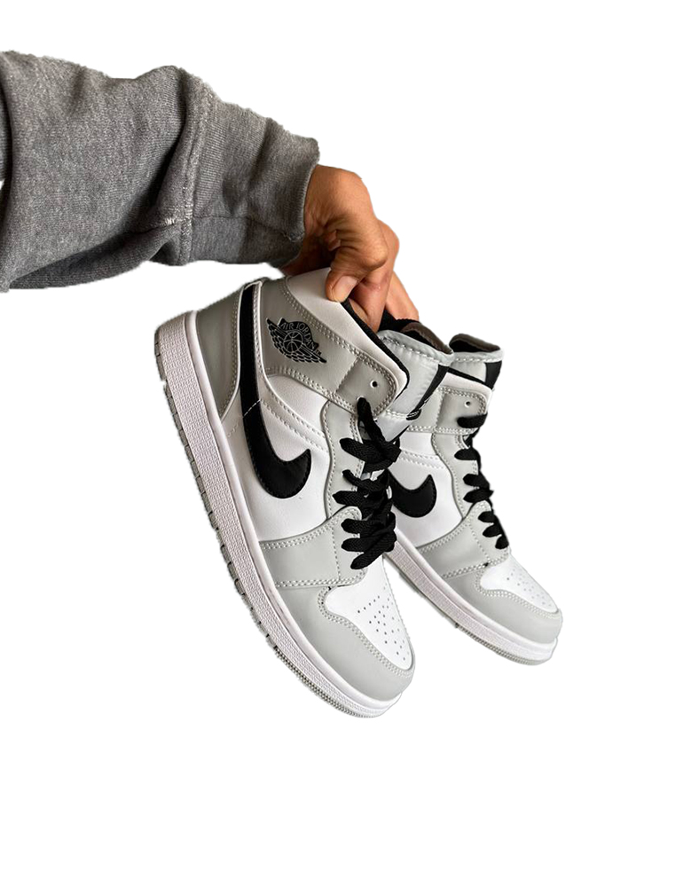 جردن ۱ های اسموک گری 👱🏻‍♀️👨🏽‍🦱