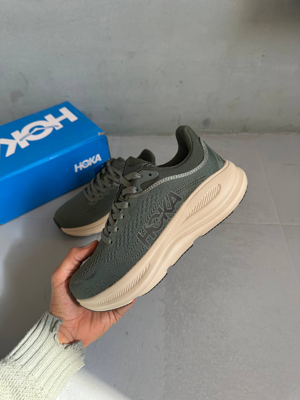 Hoka Bondi 9