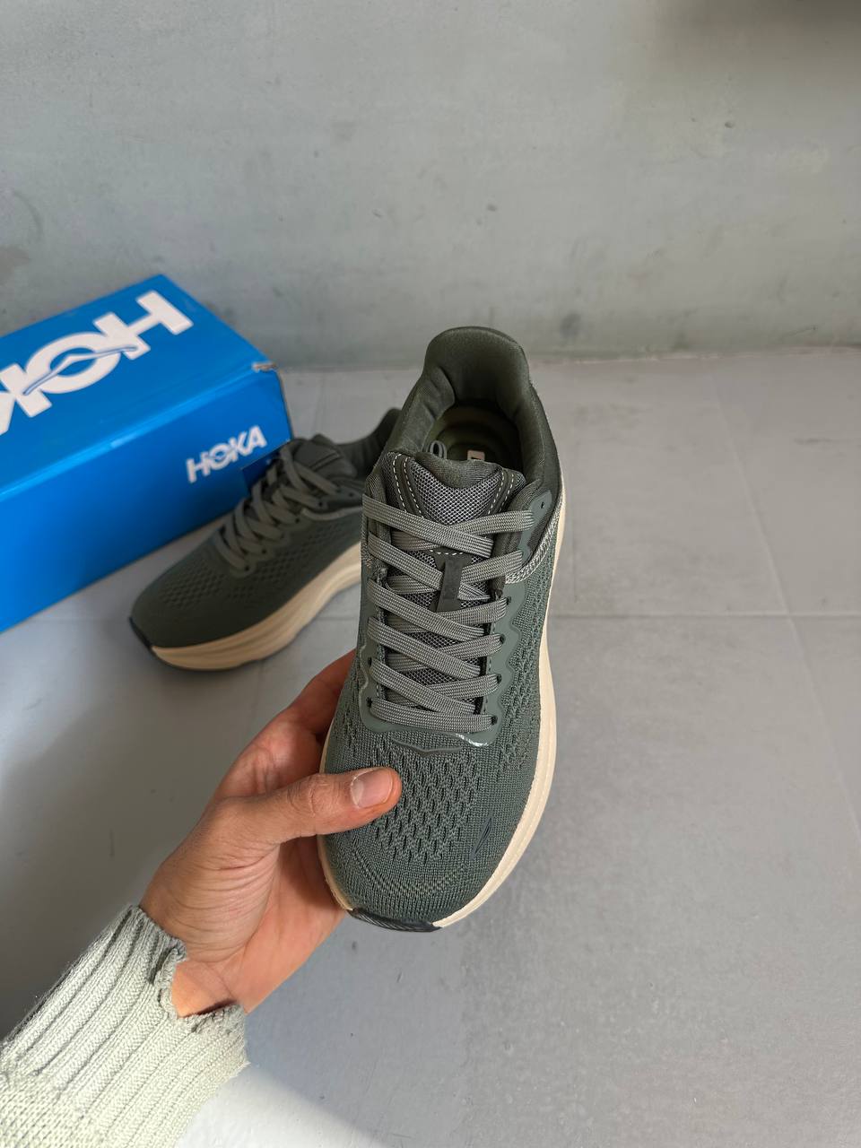 Hoka Bondi 9
