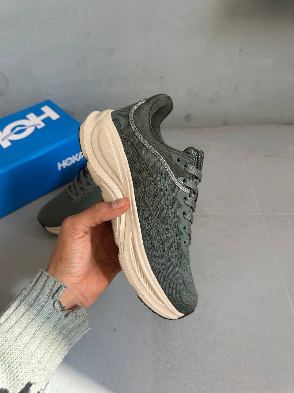 Hoka Bondi 9