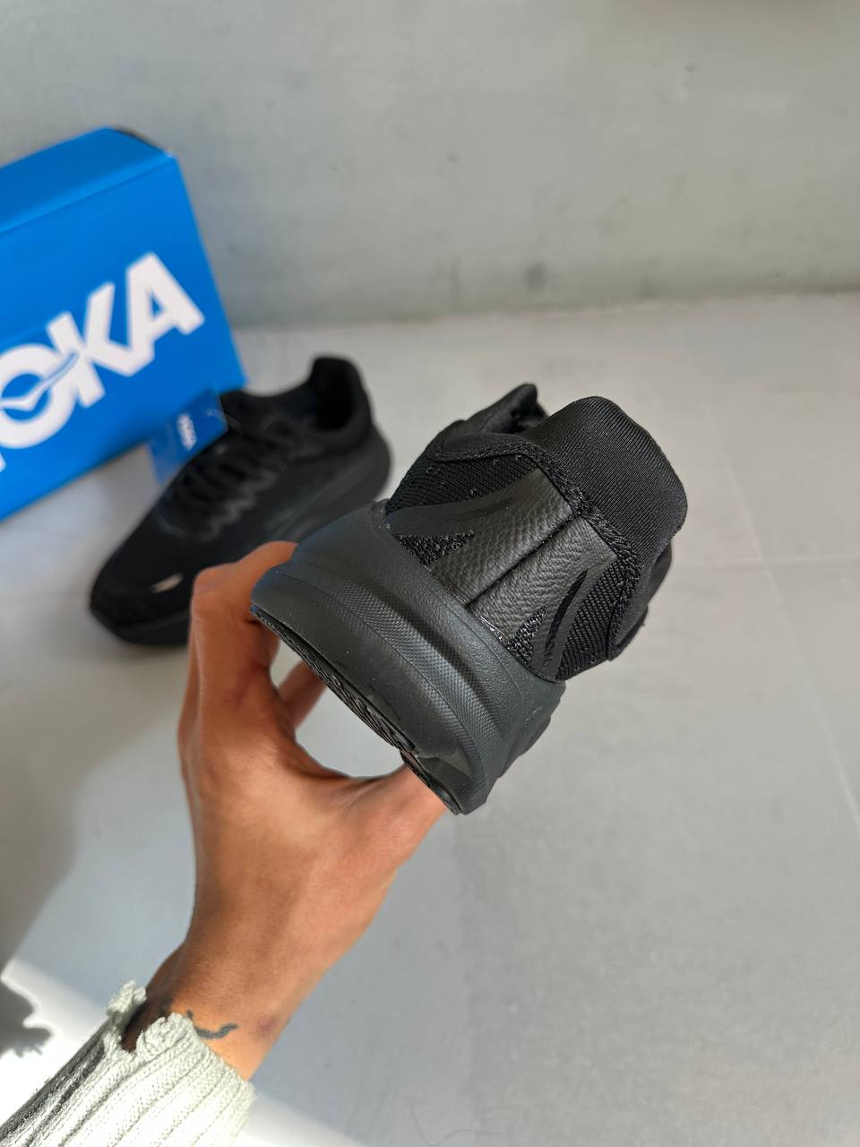 Hoka Bondi 9