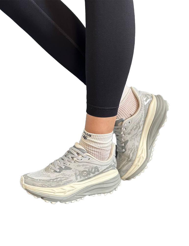 هوکا استینسون 7 👱🏻‍♀️