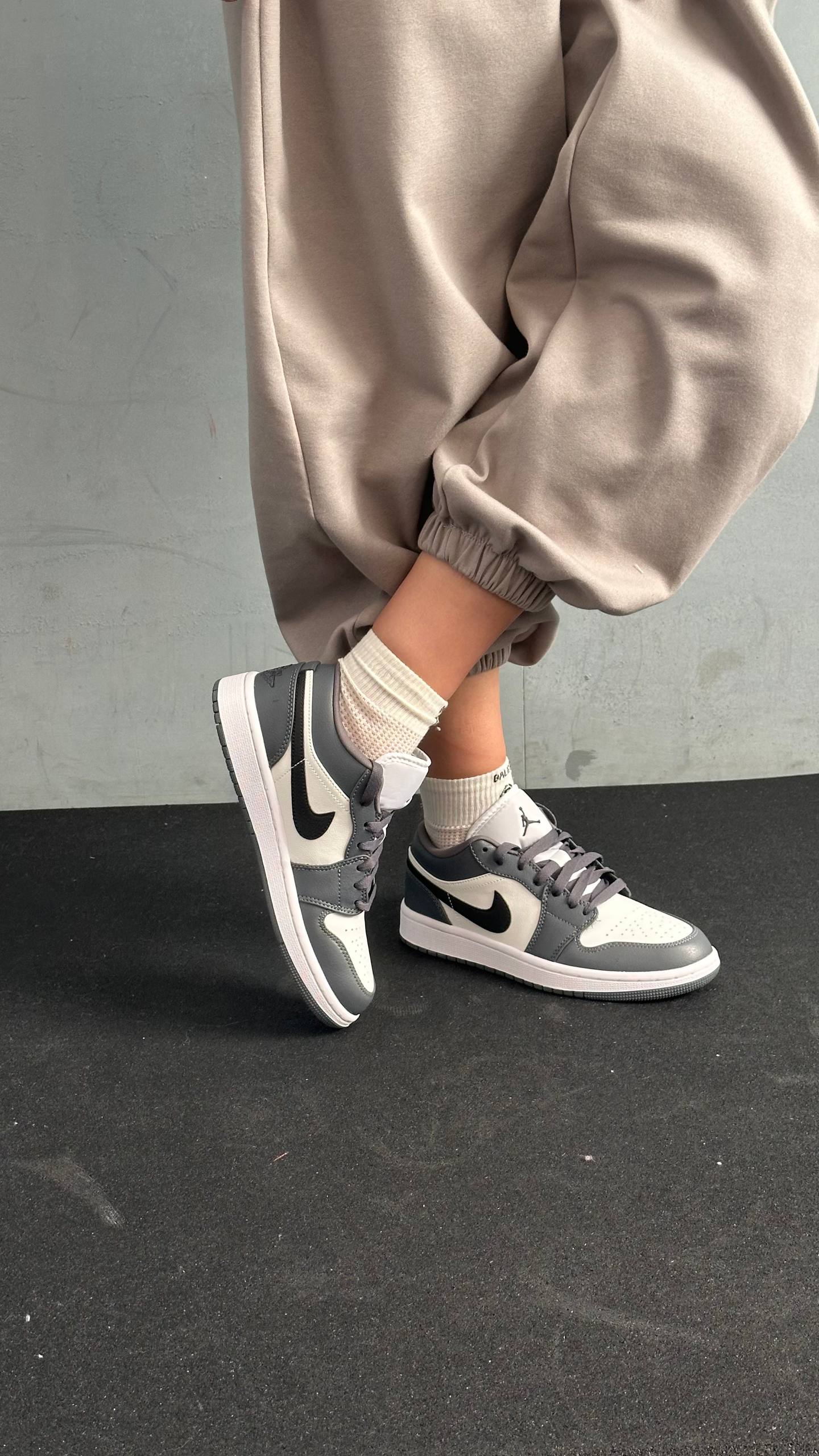Jordan 1 Low Iron Grey