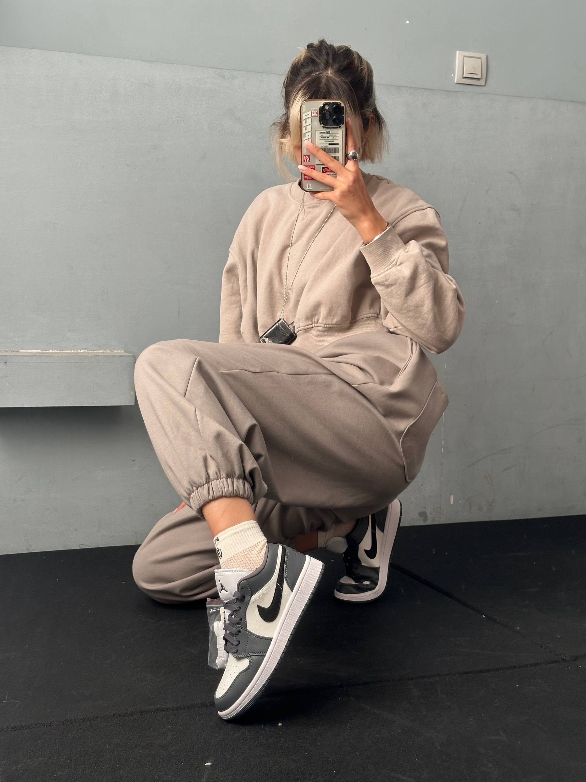 Jordan 1 Low Iron Grey