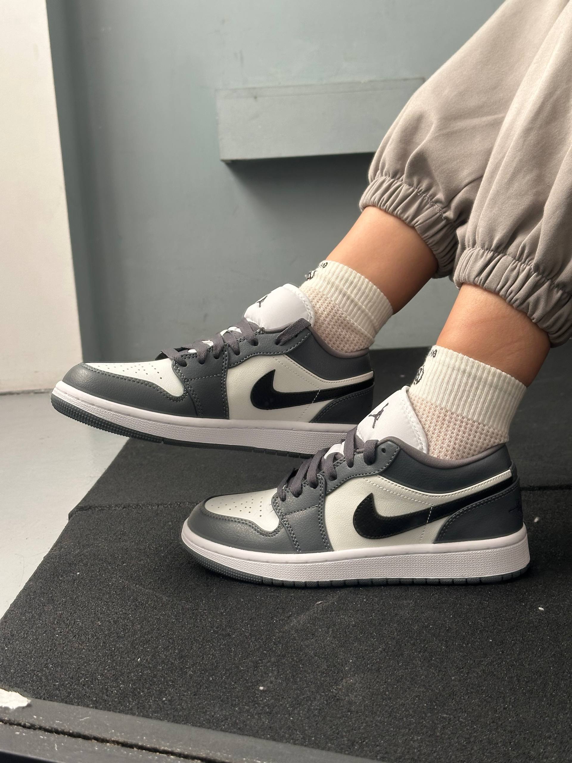 Jordan 1 Low Iron Grey