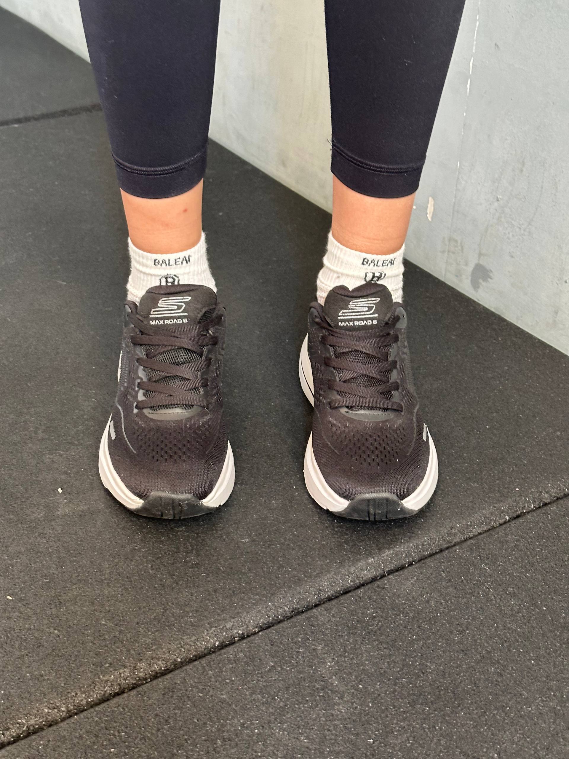 Skechers Max Road 6