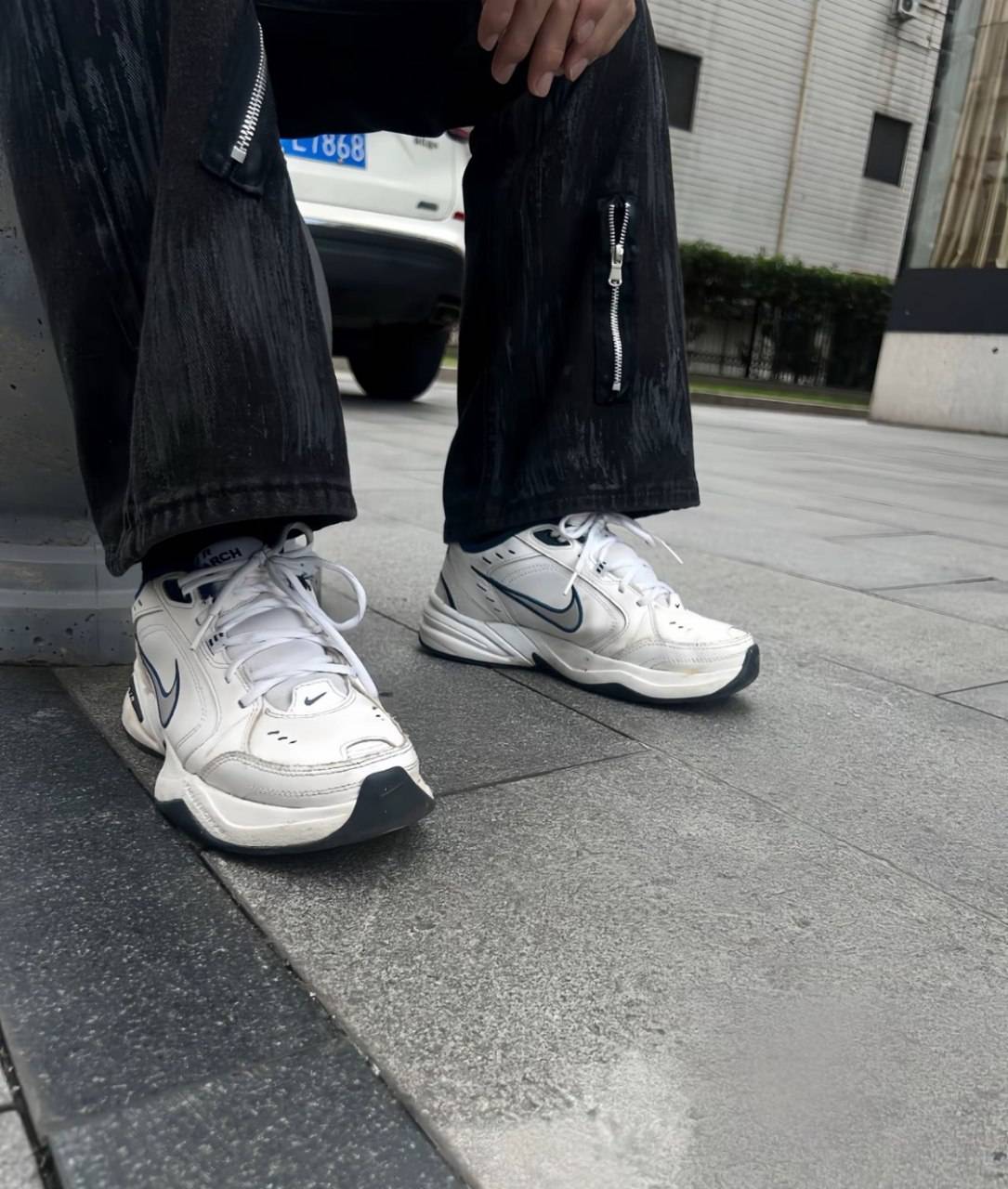 Nike Air Monarch
