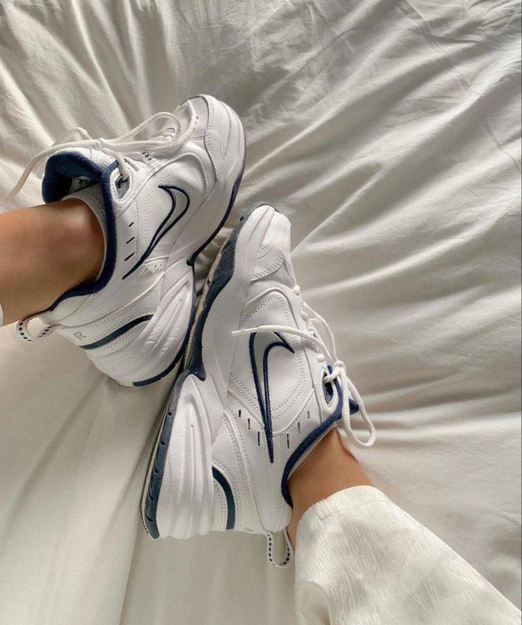 Nike Air Monarch